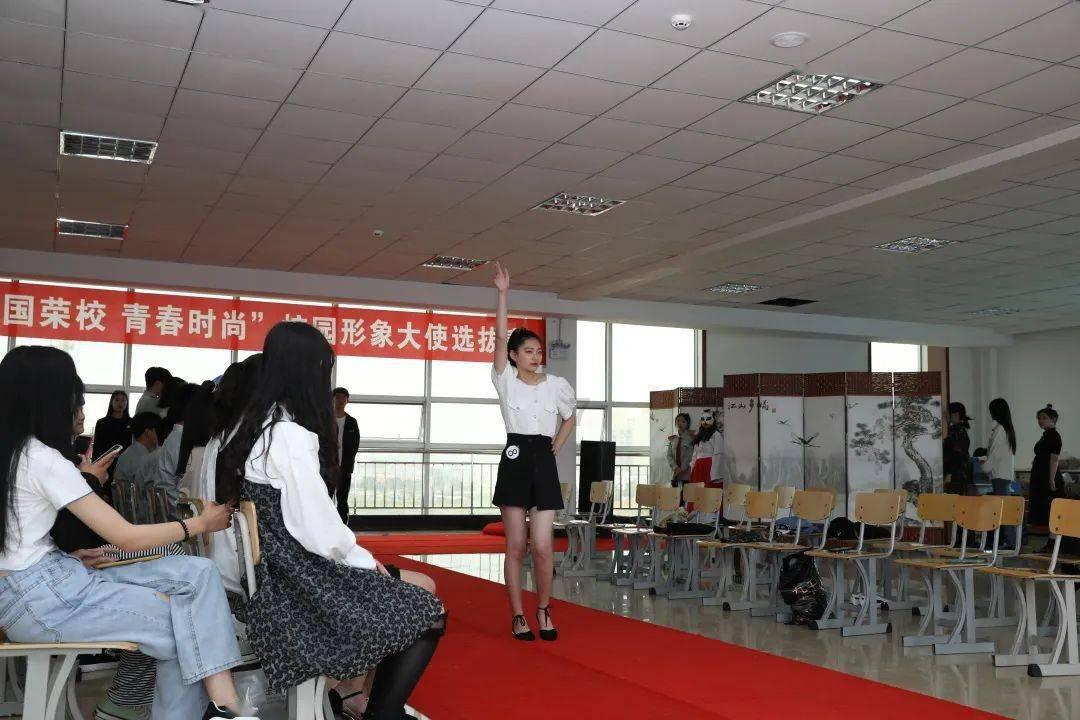 方块与转轮